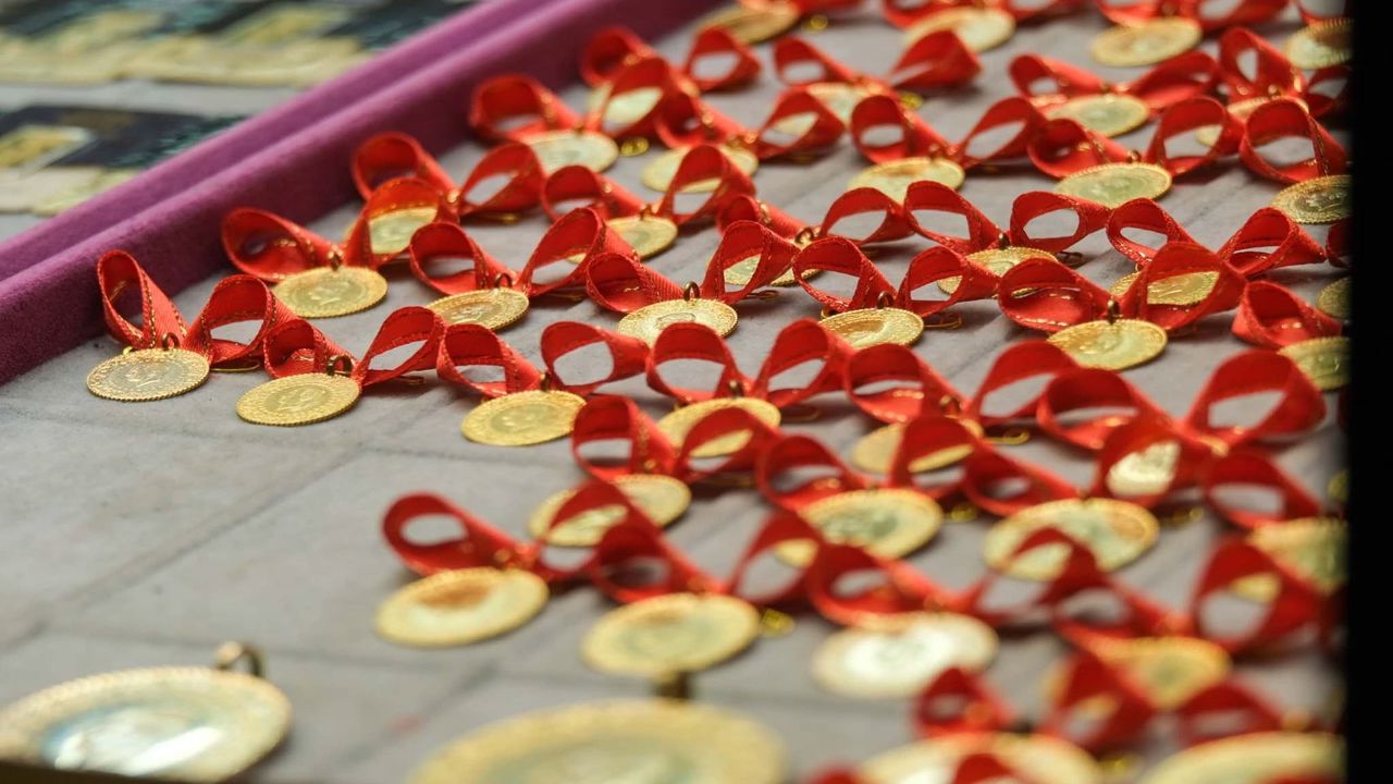 İslam Memiş’ten 10.000 TL altın tahmini