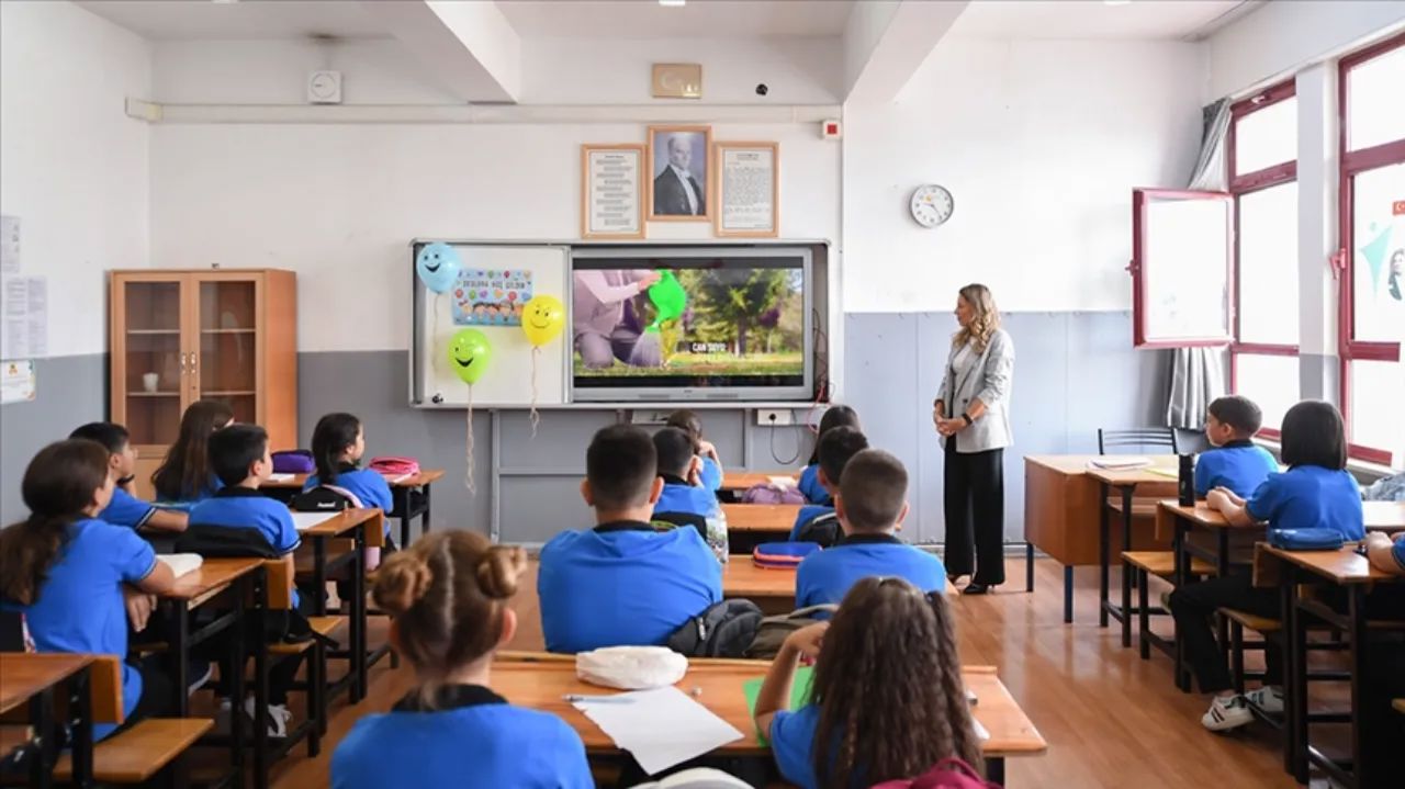 MEB’den Milyonlarca Öğrenciyi ve aileyi İlgilendiren Karar: 12 Haziran’da Okullar Tatil