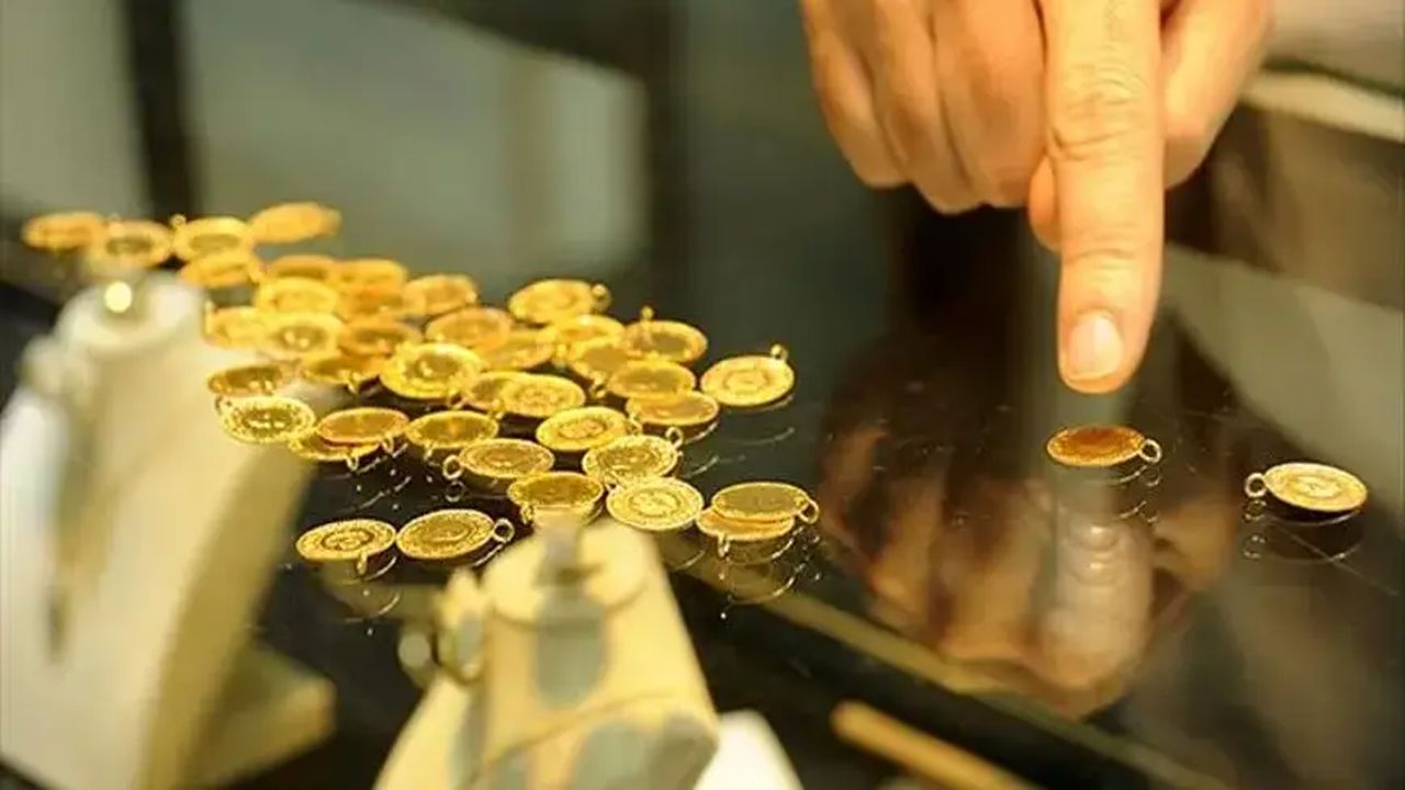 Altın için tahminler değişti